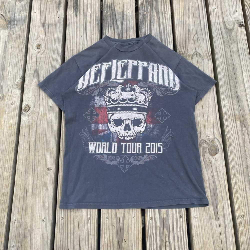 Def Leppard Shirt Mens Medium Gray World Tour 2015 Skull Crown Graphic Tee